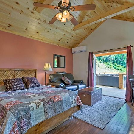 Bryson City Studio With Hot Tub - Near Nantahala! Buitenkant foto