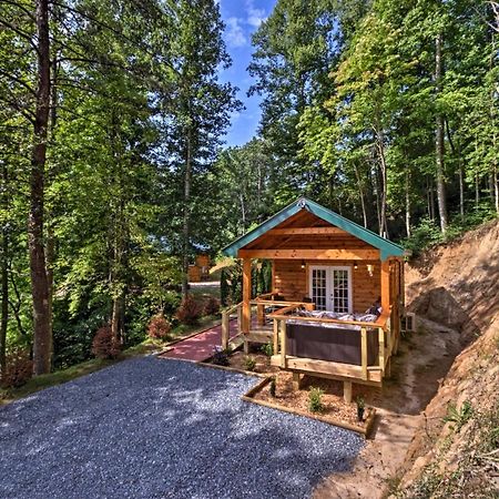 Bryson City Studio With Hot Tub - Near Nantahala! Buitenkant foto