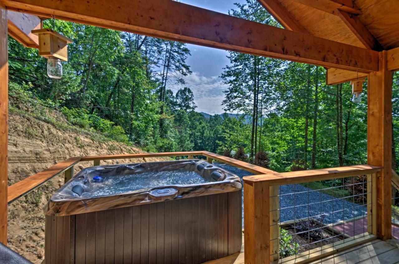 Bryson City Studio With Hot Tub - Near Nantahala! Buitenkant foto