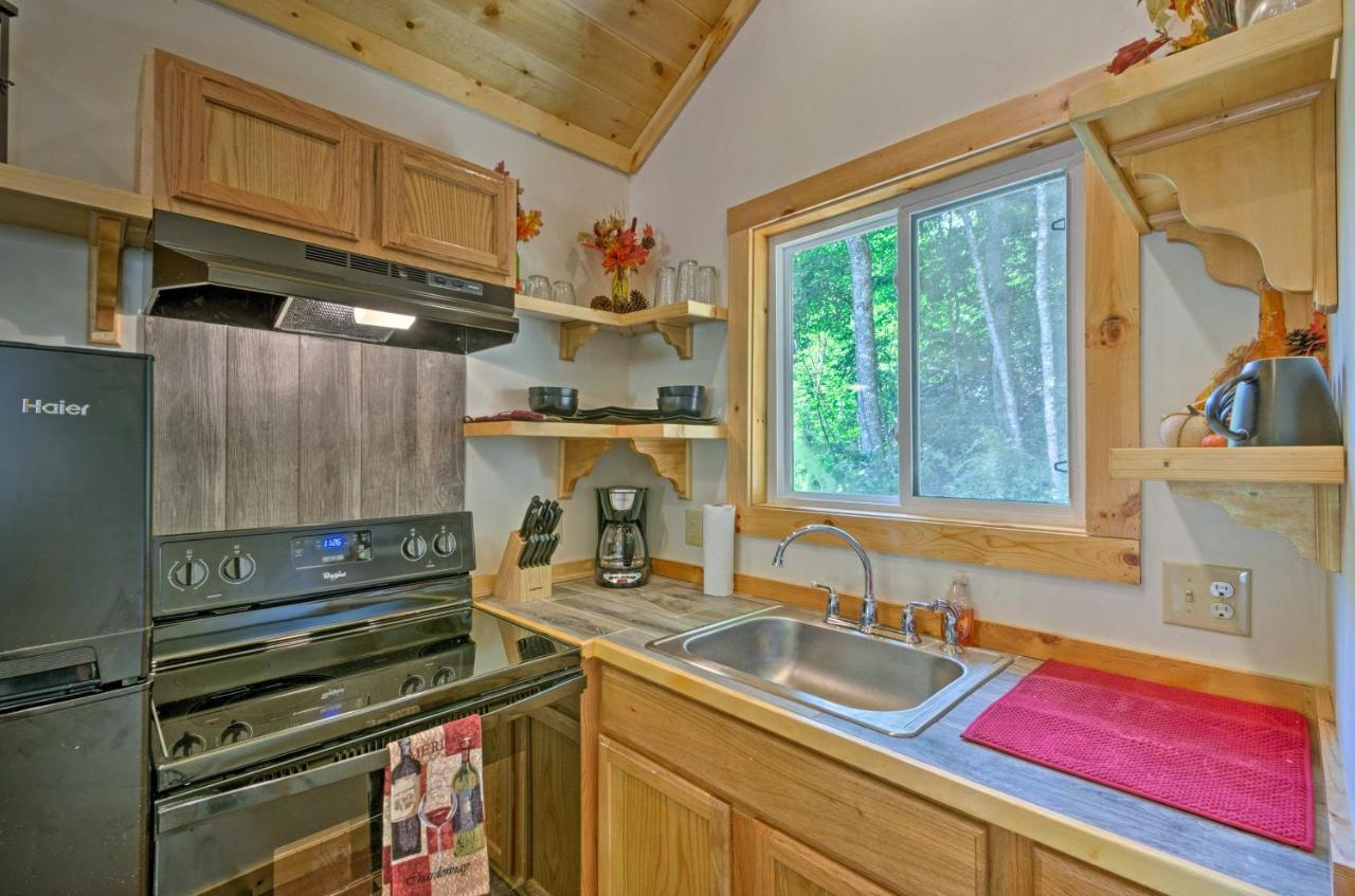 Bryson City Studio With Hot Tub - Near Nantahala! Buitenkant foto