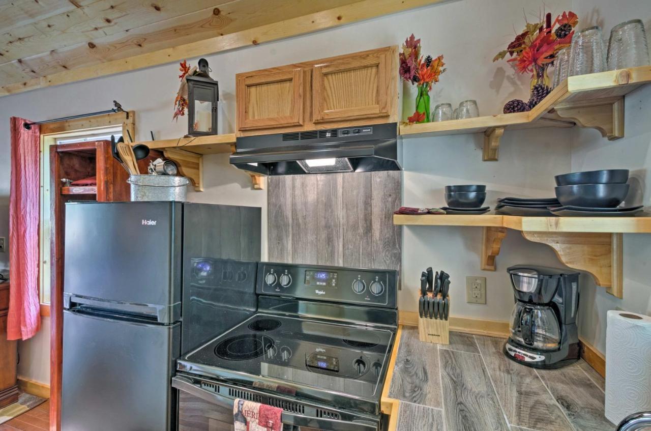 Bryson City Studio With Hot Tub - Near Nantahala! Buitenkant foto