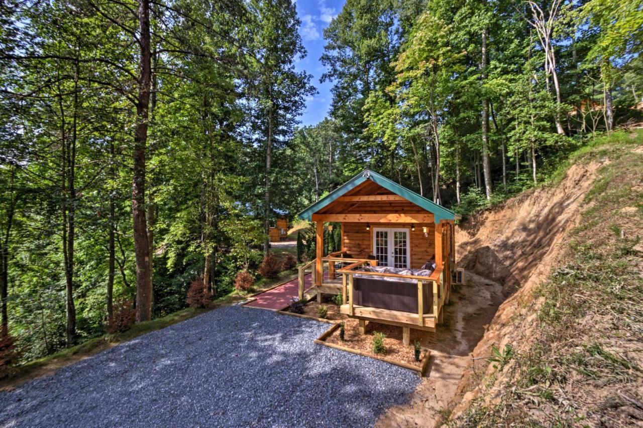 Bryson City Studio With Hot Tub - Near Nantahala! Buitenkant foto